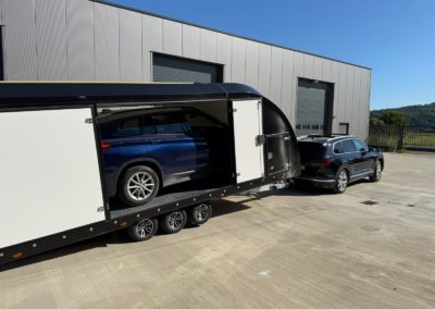 Geschlossener PKW Transport von OTC KFZ Transporte
