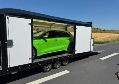 Geschlossener PKW Transport von OTC KFZ Transporte